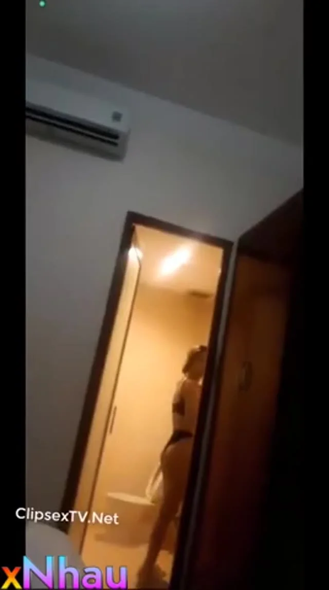 Bt thg bạn sợ ma, Con bạn Đi Tắm ko đóng cửa cho nó Sục cu Quay Video djt nhau