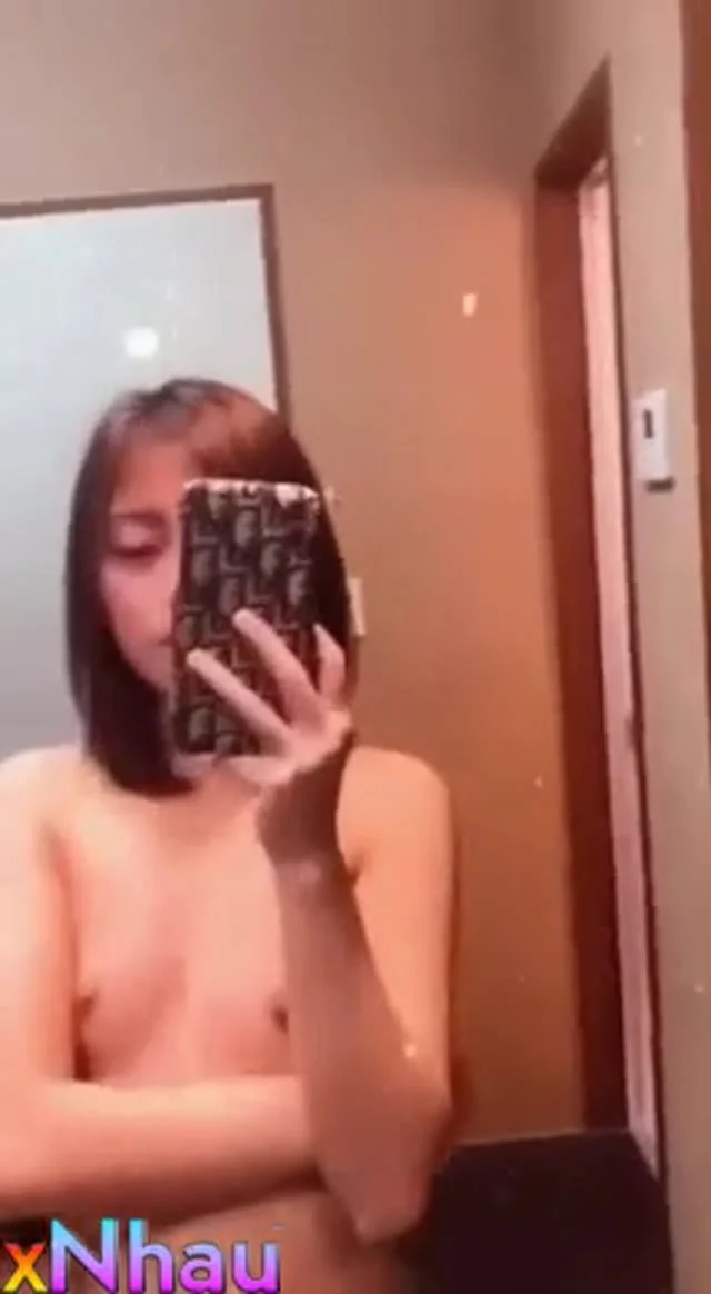 Gái xinh bị bạn trai doggy rên sướng như con đĩ phần 1